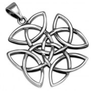 Large Celtic Trinity Knot Pendant, pn636